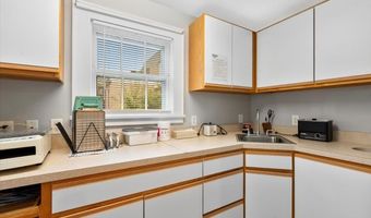 211 School St, Bennington, VT 05201
