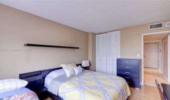 2851 NE 183rd St 817E, Aventura, FL 33160