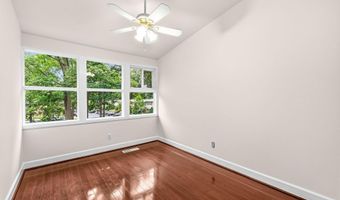 4471 FOREST GLEN Ct, Annandale, VA 22003