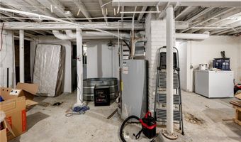 994 Moeller Ave, Akron, OH 44307