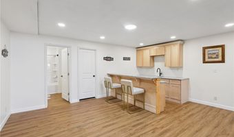 818 Hilliary Ln, Aurora, OH 44202