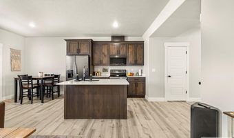 179 Park Lawn Dr 7, Chubbuck, ID 83201