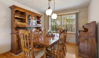 410 W Kirchhoff Rd, Arlington Heights, IL 60005