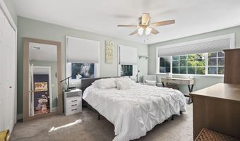 28 W Park Ave, Belford, NJ 07718