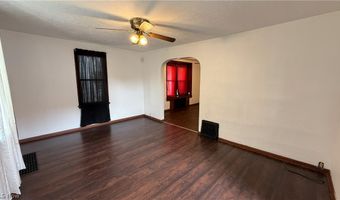 987 Boone St, Akron, OH 44306
