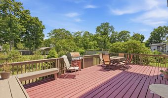 674 E BAY Ave, Barnegat, NJ 08005