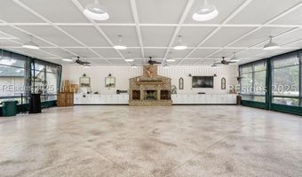 5 Nandina Ct, Bluffton, SC 29910