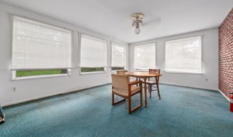 5668 Crawford Dr, Columbus, OH 43229