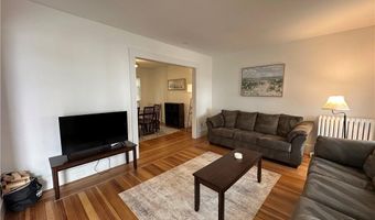 15 Kilburn Ct 15, Newport, RI 02840