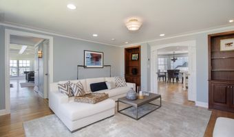 60 Island View Ave, Branford, CT 06405