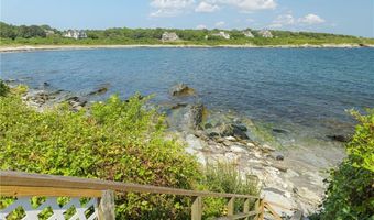 4 Hull Cove St, Jamestown, RI 02835