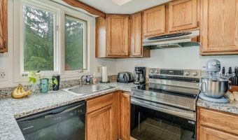 312 Cheyenne Rd 312, Andover, NJ 07848