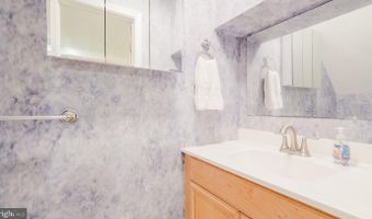 710 TALAMORE Dr, Ambler, PA 19002