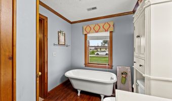 201 E Harrison St, Auxvasse, MO 65231