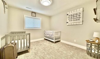 26855 SW 89th Rd, Beatrice, NE 68310