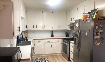 224 Hawkins Farm Cir, Ball Ground, GA 30107