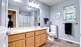 1 Bacton Ln, Bella Vista, AR 72714