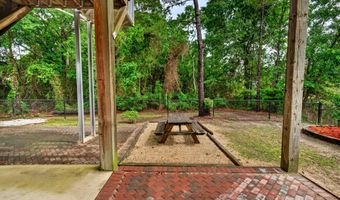 43 Fiber St, Bay St. Louis, MS 39520