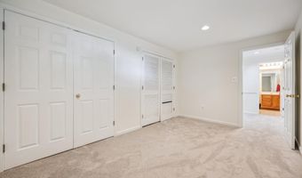 8201 HECTIC HILL Ln, Rockville, MD 20854