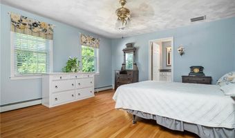 2985 Mendon Rd, Cumberland, RI 02864