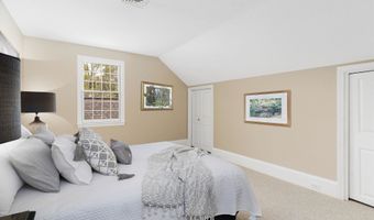 19 Pinnacle Rd, Amherst, NH 03031