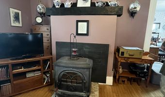 18 Carver St, Brandon, VT 05733