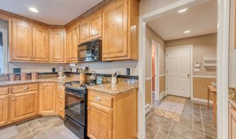 415 Chamberlain Hwy, Berlin, CT 06037