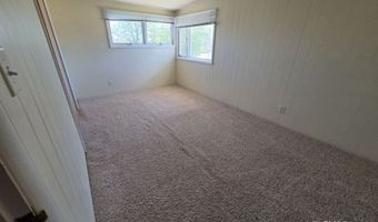 322 Morris St W, Broadus, MT 59317