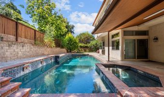 6056 Lake Lindero, Agoura Hills, CA 91301