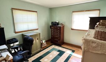 19 Pomeroy Rd, Athens, OH 45701