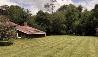 37 Sunset Ter, Brooklyn, CT 06234