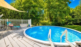 323 Oakhill Ave, Attleboro, MA 02703