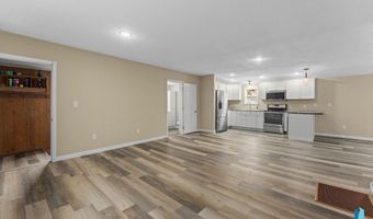 307 W Oak St, Beresford, SD 57004