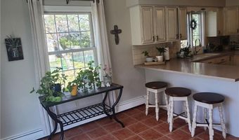 54 Sefton Dr, Bristol, RI 02809