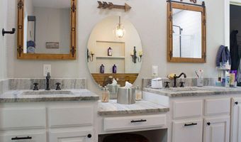 33765 S Coves Dr, Afton, OK 74331