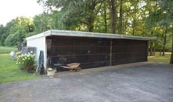 678 Farrow Rd, Bells, TN 38006