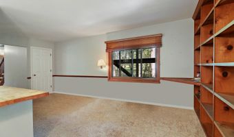 22665 W DEPOT St, Antioch, IL 60002