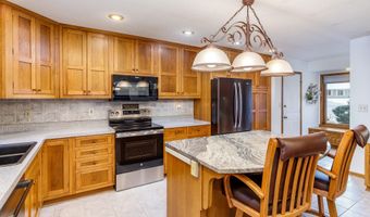 5407 Valley Rd, Ames, IA 50014