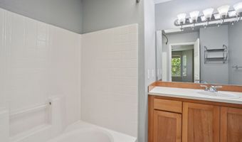 20516 NW SEDONA Ln, Beaverton, OR 97006