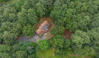 68 Merrimack Rd, Amherst, NH 03031