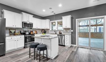 524 Marathon Ct, Boiling Springs, SC 29316