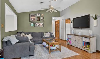 507 Greenwich Dr, Albany, NY 12203