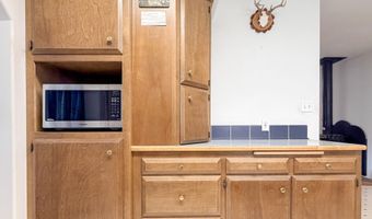 2015 THONI Rd, Addy, WA 99101