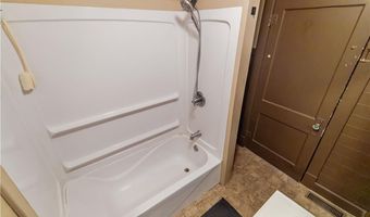 905 Parallel St, Atchison, KS 66002