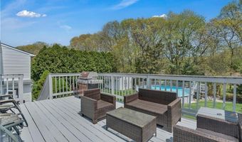 15 Driftwood Dr, Coventry, RI 02816