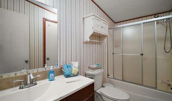 13137 KANSAS Ave, Astatula, FL 34705