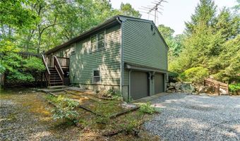 154 Spring Valley Dr, East Greenwich, RI 02818