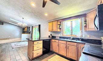 W5866 EASTER LILY Drive, Appleton, WI 54915