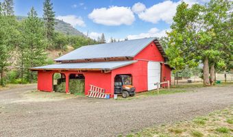 2245 Colestin Rd, Ashland, OR 97520