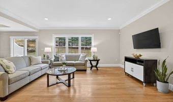 3 Caileigh Ct 3, Andover, MA 01810